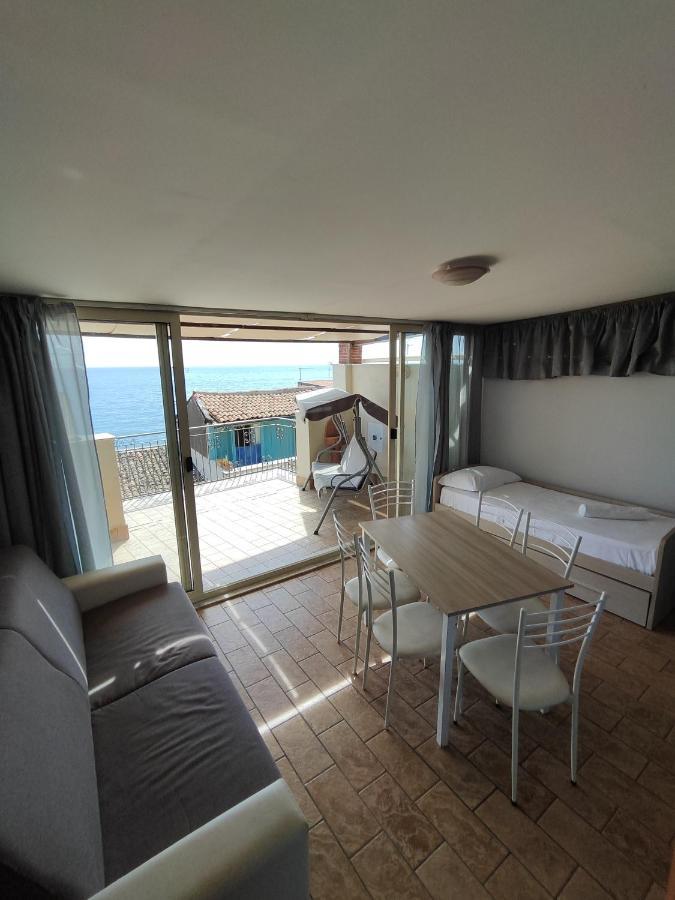 Sicily Travel Apartment'S 4 Giardini Naxos Luaran gambar