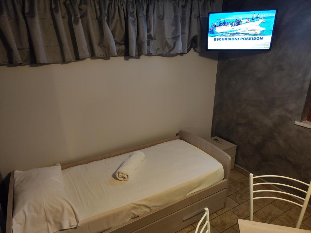 Sicily Travel Apartment'S 4 Giardini Naxos Luaran gambar