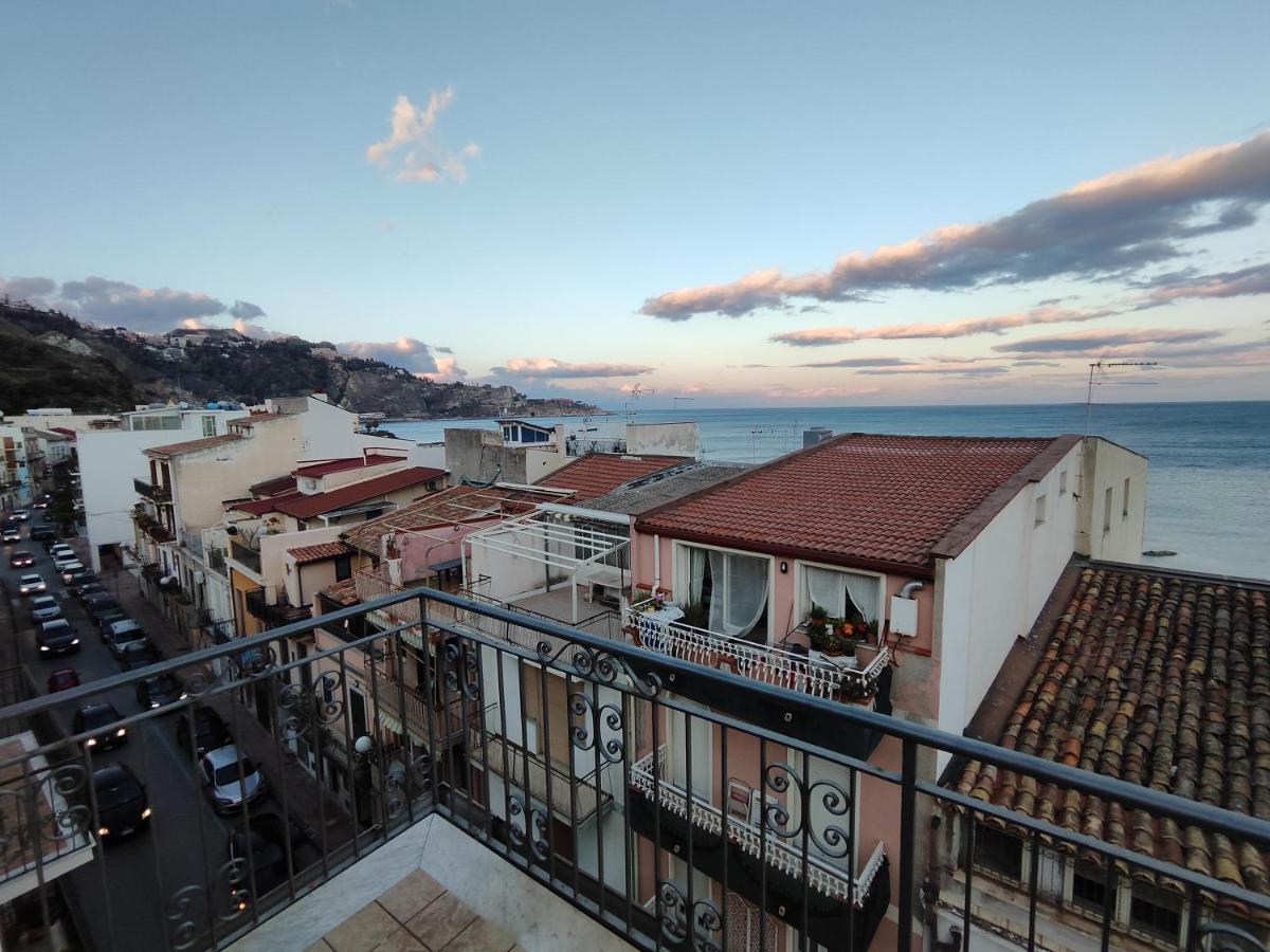 Sicily Travel Apartment'S 4 Giardini Naxos Luaran gambar